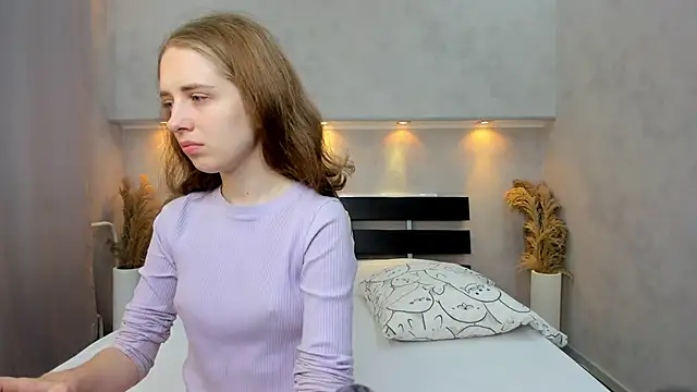 Camilla Kelly online show from October 2, 12:59 am