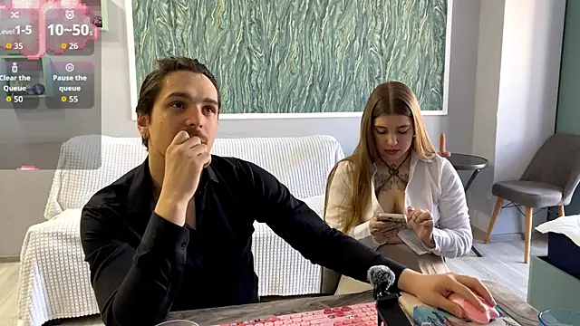 VelvetMiley online show from April 7, 6:04 am