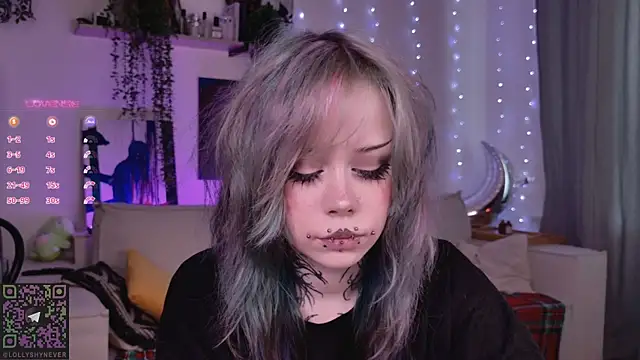 Lollyshy online show from February 7, 10:30 am