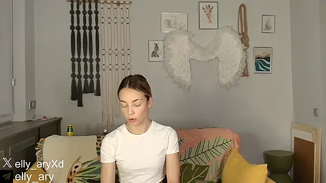 daddyonlyloveme online show from December 18, 9:41 pm