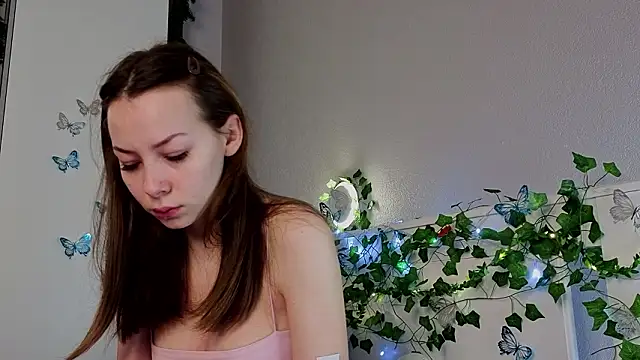 BlushinBloom online show from February 20, 6:01 am