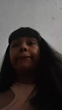 indiazinhabella27 online show from December 21, 9:30 pm