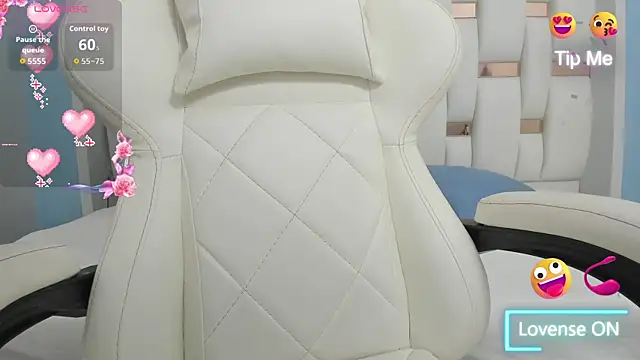 Snapshot of Katalina_red chatting on September 10, 7:36 pm Katalina red online show from September 10, 7:36 pm