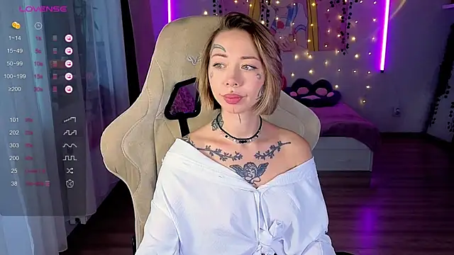 Snapshot of bunnykellyyy chatting on September 24, 6:34 am bunnykellyyy online show from September 24, 6:34 am