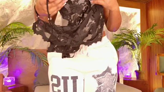 alisonn moon online show from February 21, 10:32 pm