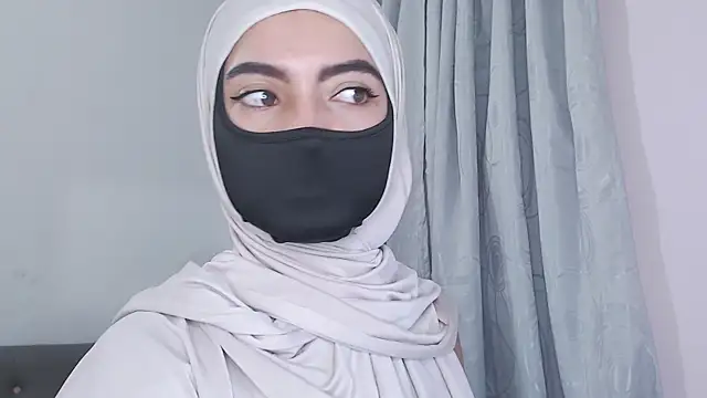 jade nassar online show from December 17, 12:49 am