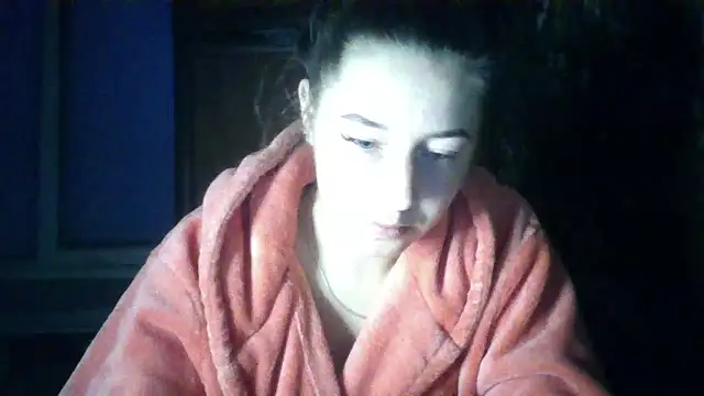 Snapshot of Kitten36 chatting on October 6, 4:01 pm Kitten36 online show from October 6, 4:01 pm