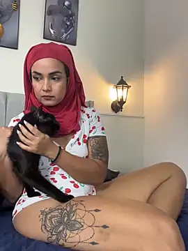 Samara Hadi  online show from October 21, 10:25 pm