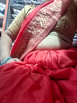Snapshot of indianhotwife639 chatting on October 7, 7:13 am indianhotwife639 online show from October 7, 7:13 am