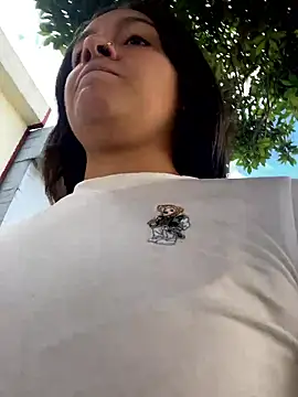 Alyha Cortes online show from January 15, 1:28 pm