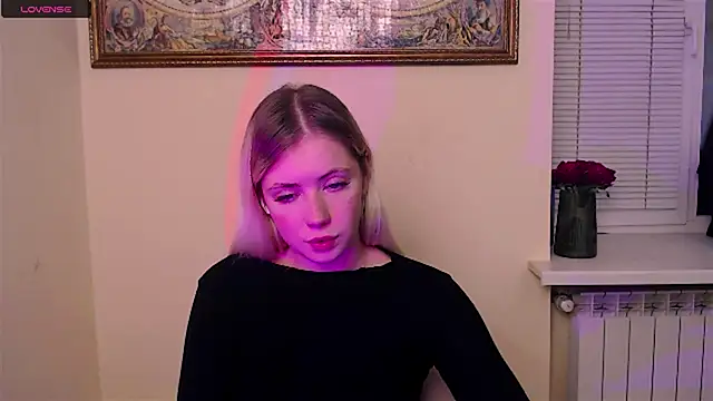 AliceHotty  online show from October 2, 11:26 am