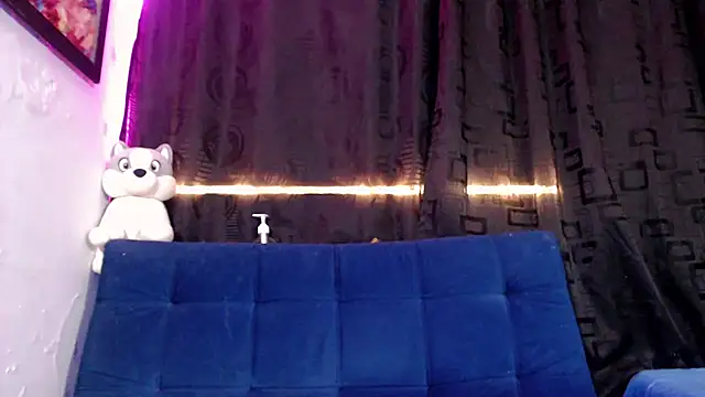 Megan Gil  online show from May 15, 11:51 pm