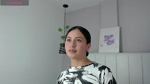 Zaaida  online show from February 20, 8:53 pm