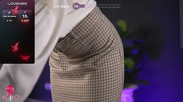 SerenaNoir online show from October 2, 5:45 am