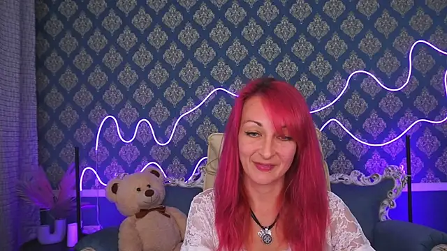Snapshot of BrandyBloom chatting on September 23, 7:12 pm BrandyBloom online show from September 23, 7:12 pm