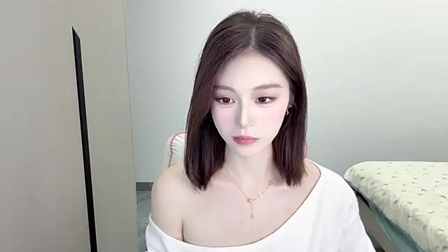 Snapshot of Cookie-oo chatting on October 27, 11:39 am Cookie-oo online show from October 27, 11:39 am