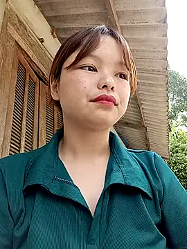 XoiXoi232 online show from October 11, 3:44 am