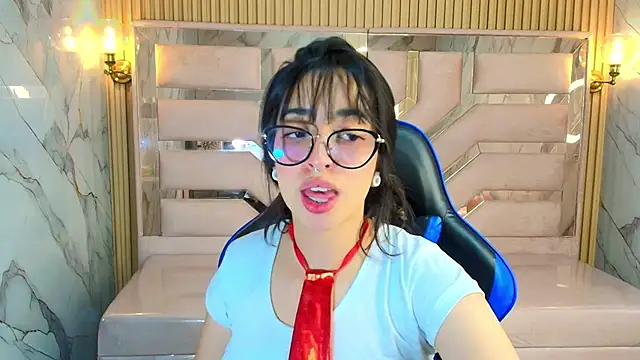 zoe r  online show from October 24, 4:08 am