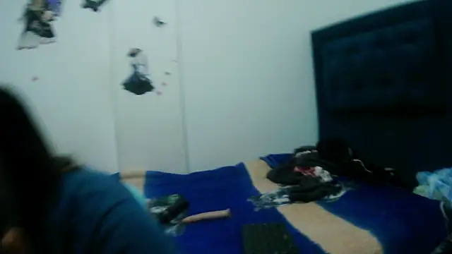 Snapshot of AddyStuart_ chatting on October 7, 1:21 am AddyStuart online show from October 7, 1:21 am