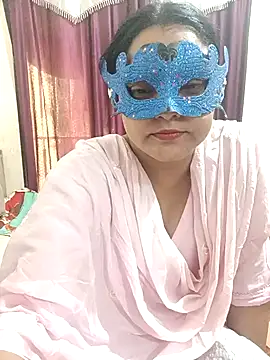 MEERAcle online show from November 18, 6:58 am