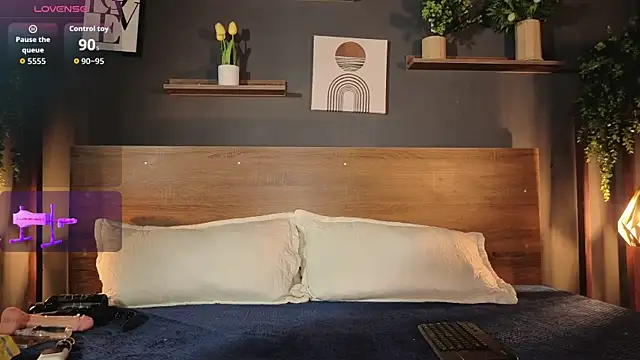 KLOE LUSTX online show from February 24, 10:08 pm