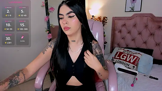 HannaColleman online show from September 20, 9:35 pm