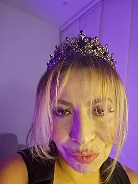 Tina burton1 online show from November 15, 7:37 pm