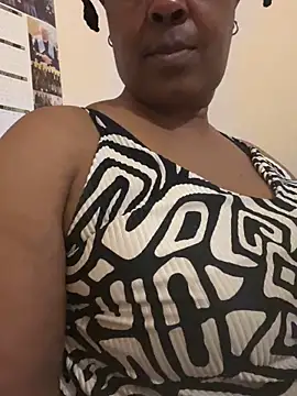 Ebonyboobsmilk online show from November 21, 5:37 pm