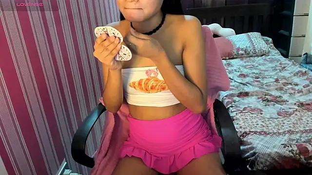 Mica Jones online show from February 16, 10:15 am