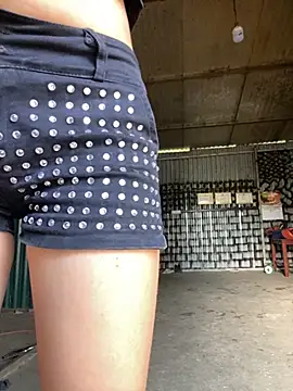 Huong-Ly online show from September 21, 8:02 am