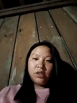 Snapshot of MuiNay chatting on September 30, 9:52 pm MuiNay online show from September 30, 9:52 pm