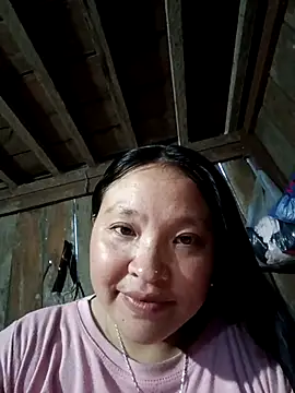 Snapshot of MuiNay chatting on September 27, 10:55 am MuiNay online show from September 27, 10:55 am