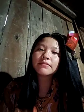 Snapshot of MuiNay chatting on October 1, 10:48 pm MuiNay online show from October 1, 10:48 pm