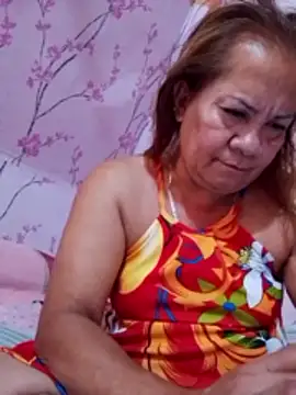 vickyhot1966 online show from April 3, 10:19 pm