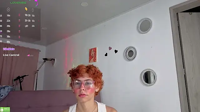 colette e online show from December 5, 2:33 am