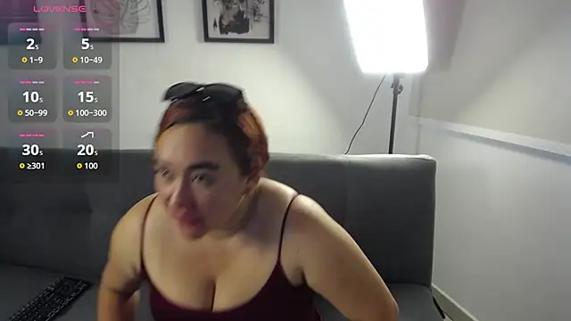 Snapshot of Paris_boobsbbw chatting on October 4, 10:03 pm Paris boobsbbw online show from October 4, 10:03 pm