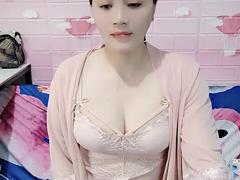 Snapshot of Miu_9117 chatting on September 20, 7:23 pm Miu 9117 online show from September 20, 7:23 pm