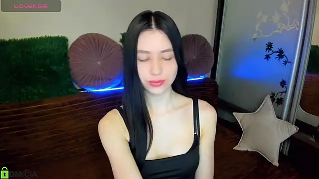 SelinLi online show from March 15, 9:11 am