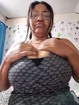 Avannay online show from October 15, 2:36 am