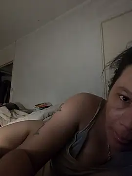 zeousseelphie online show from September 15, 8:05 pm