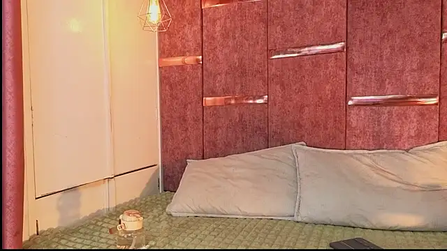 maddy1y  online show from February 23, 12:04 pm