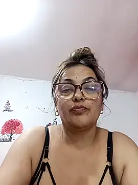 Lady 16 online show from February 2, 2:10 am