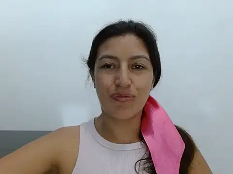 SarahFriendly online show from March 25, 11:40 pm