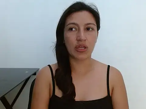 SarahFriendly online show from March 24, 4:01 pm