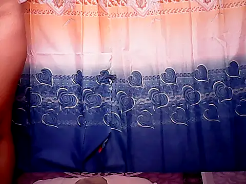 Snapshot of Sexylyka30 chatting on September 19, 5:06 am Sexylyka30 online show from September 19, 5:06 am