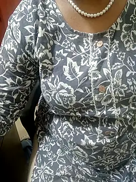 tami lavanya online show from October 4, 5:50 pm