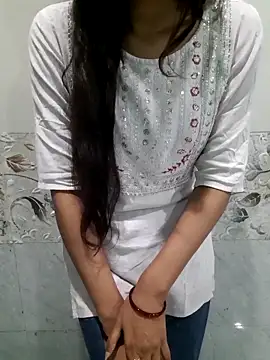 Aarti-kumri online show from February 19, 9:13 pm