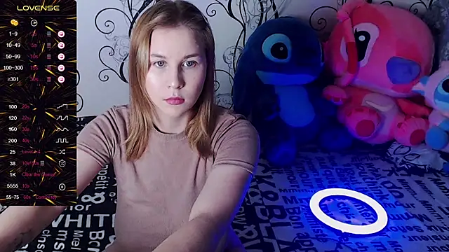 Snapshot of RoyAngela chatting on October 2, 5:12 am RoyAngela online show from October 2, 5:12 am