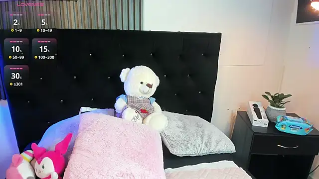 Snapshot of nanny__cute chatting on September 28, 4:41 am nanny cute online show from September 28, 4:41 am