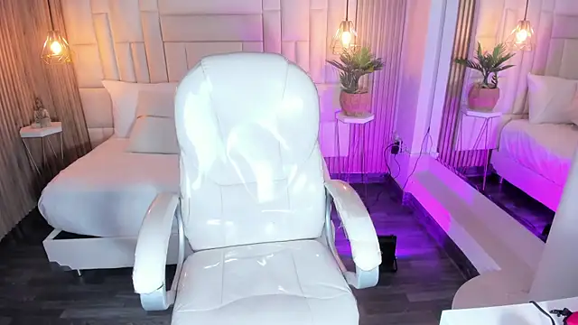 DulceGreem online show from September 15, 11:40 am